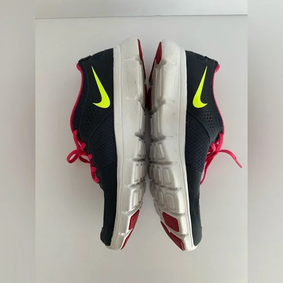 Nike Navy, Pin and Neon Yellow Women's Sneakers - Picture 8 of 8